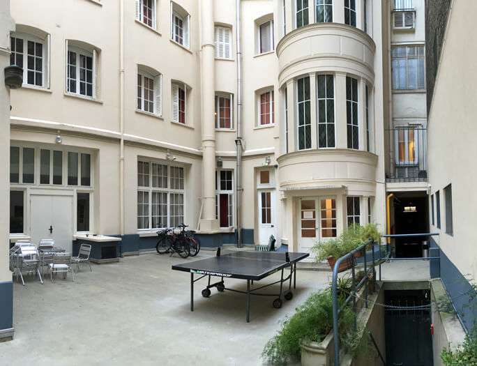 COUR INTE.jpg