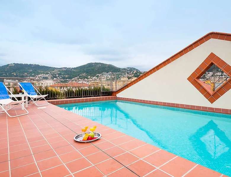 Pool Rooftop.jpg